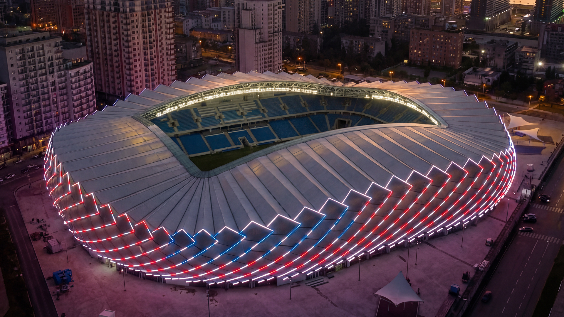 Türkiye’den iki stadyum Yılın stadyumu seçilebilir